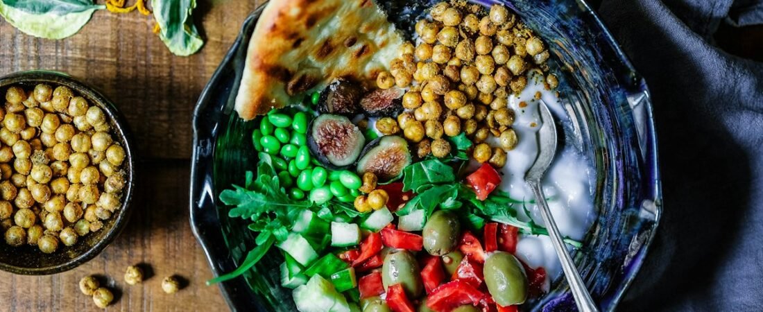 Lunch to prevent afternoon crash: eat this at 1, not another coffee